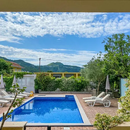 Luxurious Aria Apartman